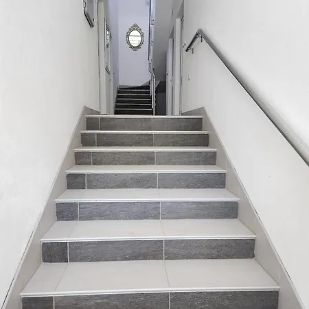 아파트 Kruna 소코 반자