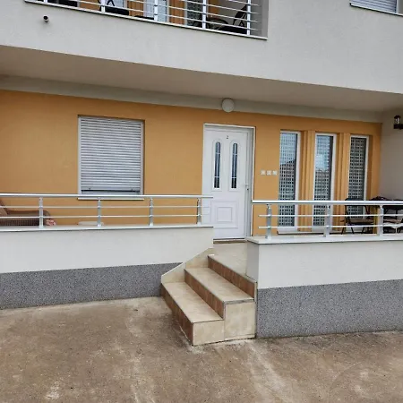 아파트 Kruna 소코 반자