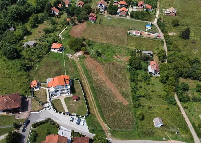 Kruna 索科矿泉村