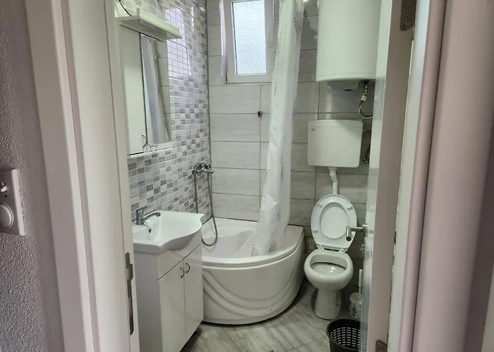 Kruna * 索科矿泉村