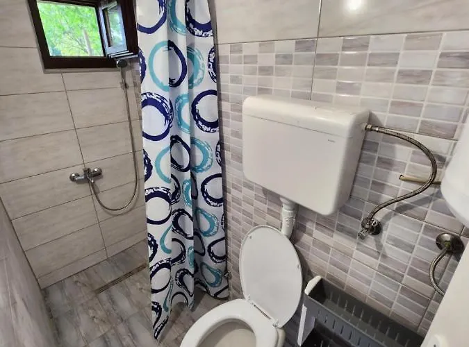 Kruna * 索科矿泉村